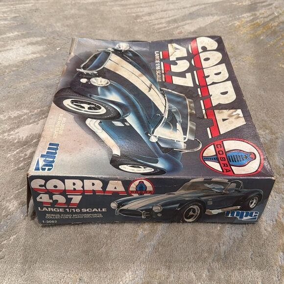VTG MPC 1:16 Ford Cobra 427 Plastic Model Kit - new not put together  - open box - Picture 7 of 10